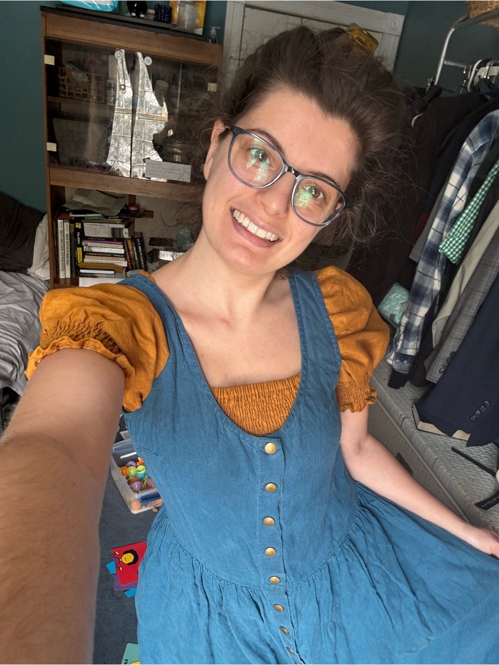 Marigold Linen Puff-Sleeve Smocked Women's Top - Picture 12 of 17